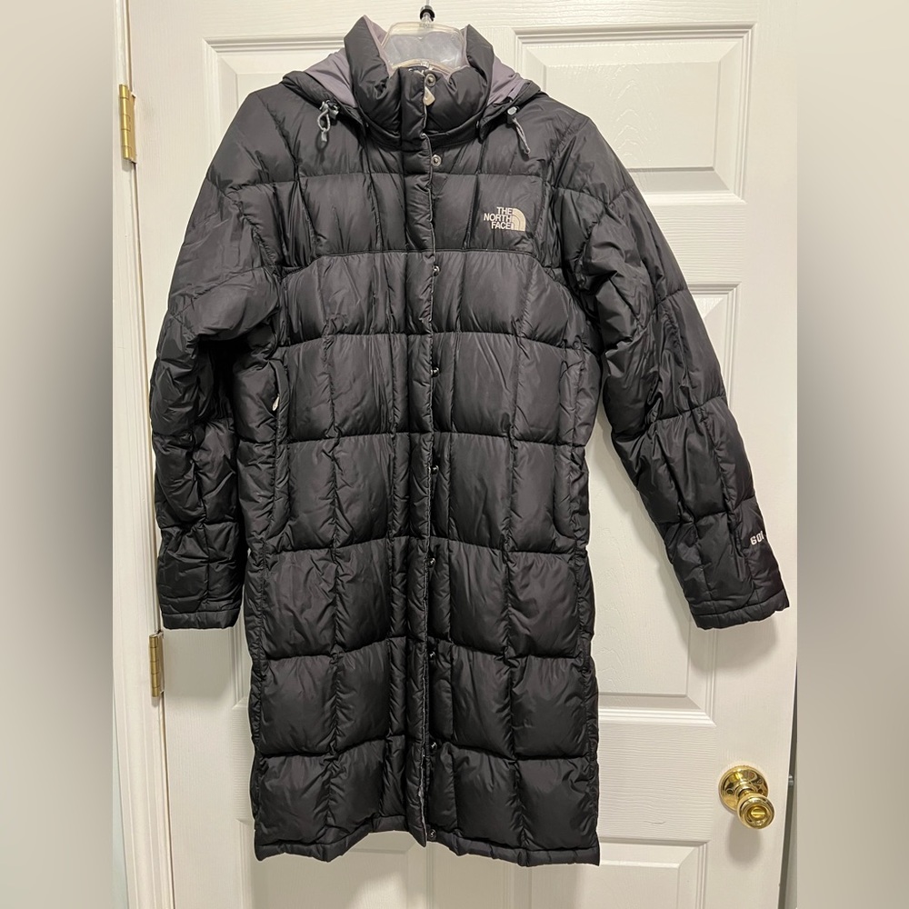 THE NORTH FACE Women’s puffer coat Size Large